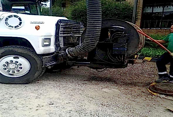 Camioneta Recolectora de Grasas